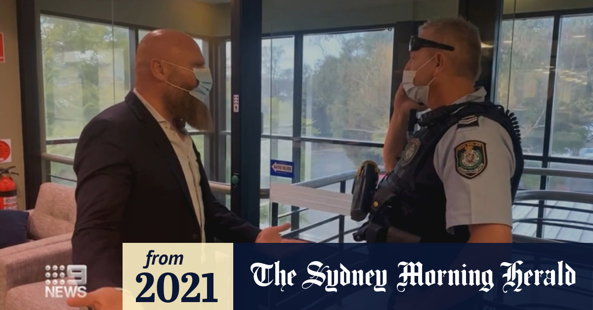 Video Police arrest Sydney business owner for alleged COVID19 breaches